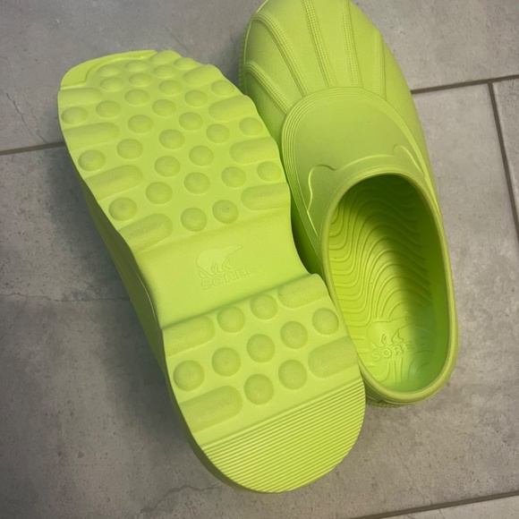 Sorel Clogs NWOT - Picture 8 of 11